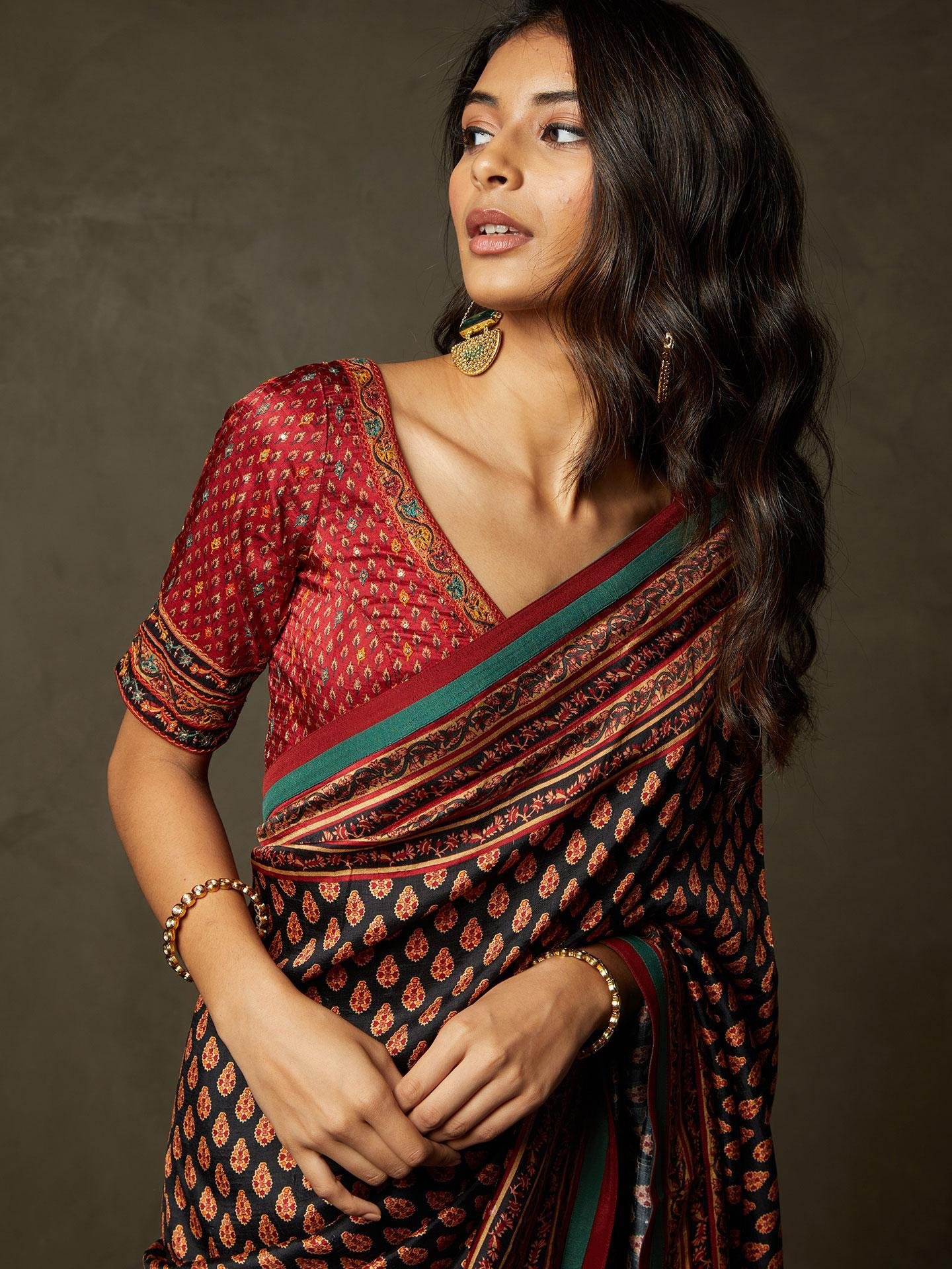 Black & Red Sanganeri Saree With Unstitched Blouse - View 4